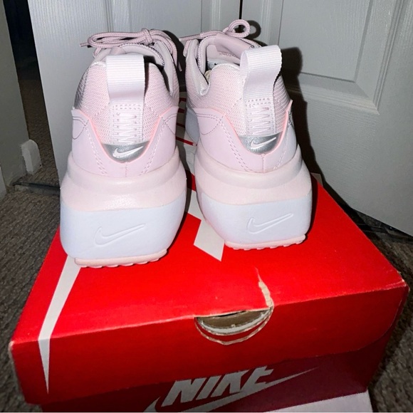 NIKE W AIR MAX VERONA - Picture 7 of 7